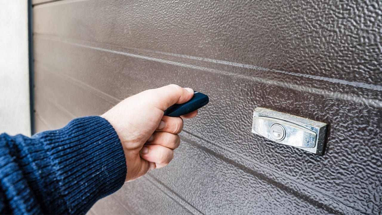 Unlocking Convenience: The Universal Garage Door Remote Explained - Battery Mate