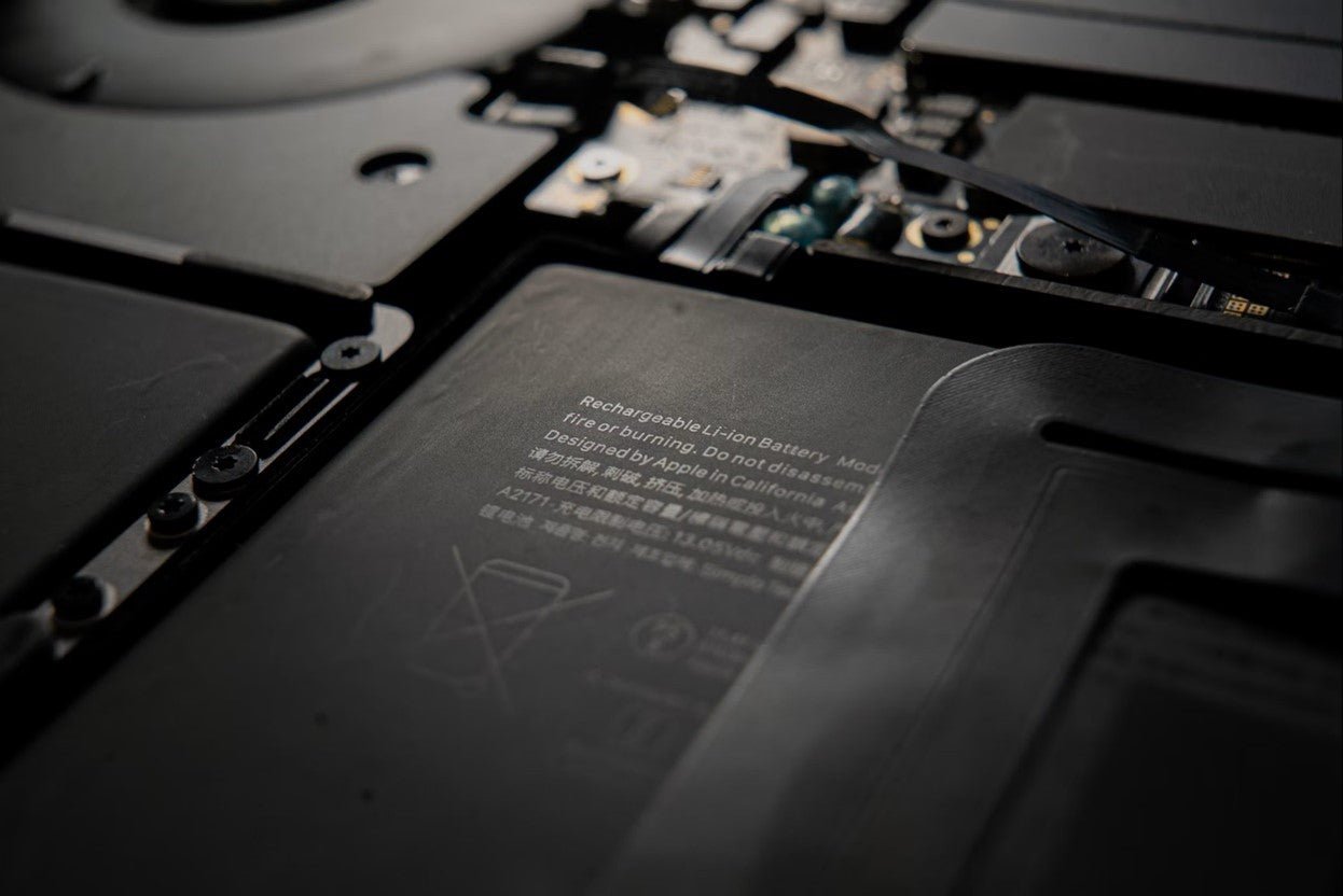What You Should Know About iPhone Batteries - Battery Mate